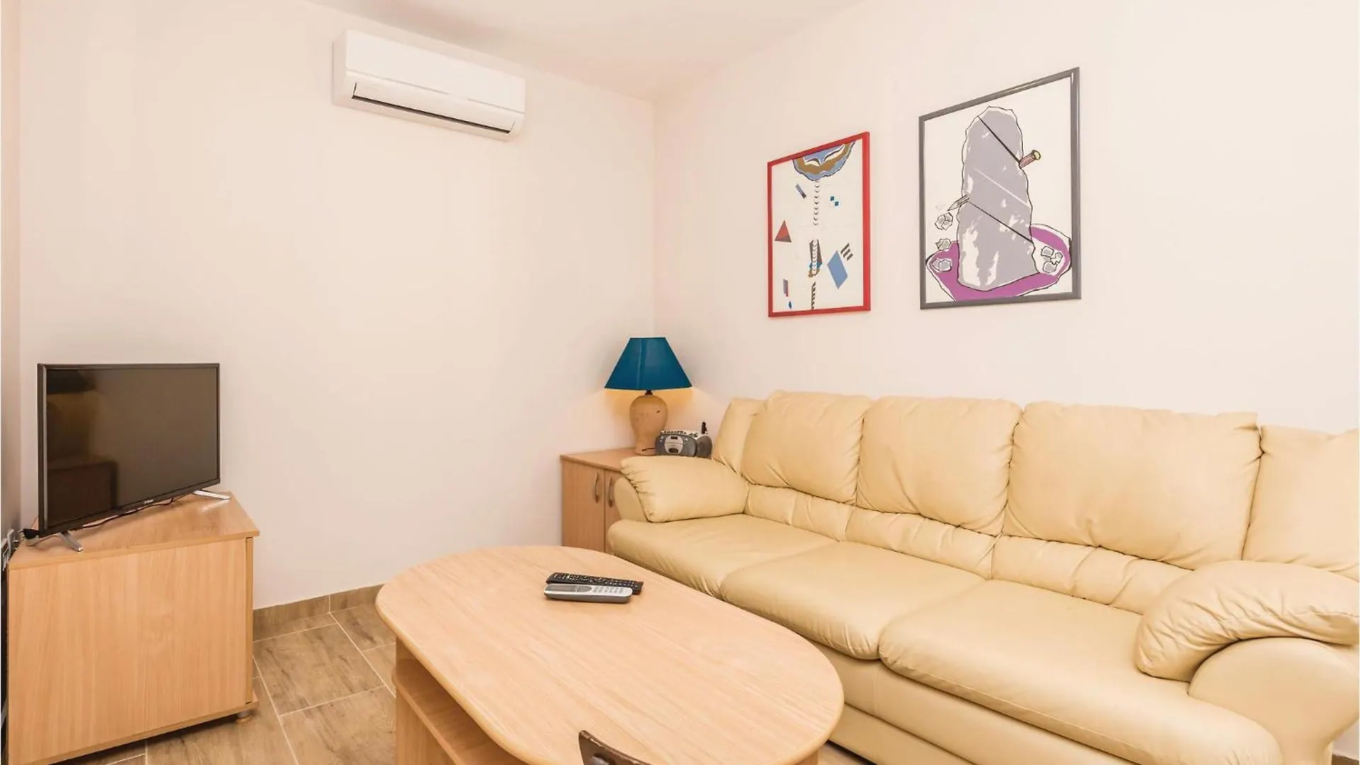 Awesome Apartment In Icici With Kitchen